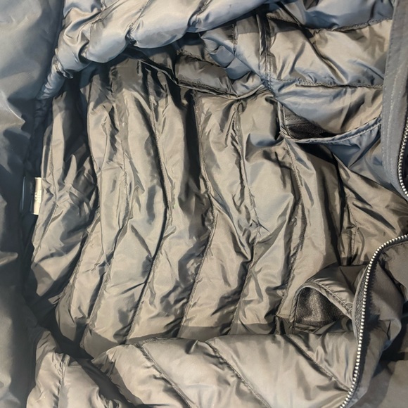 32 Degrees Women's Black Puffer Jacket Size S - Picture 6 of 8